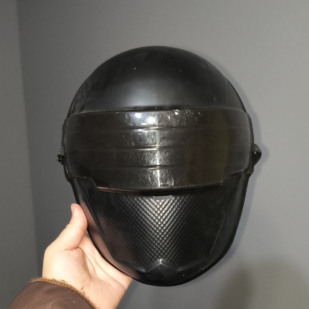 Sleek Black Full-Face Motorcycle Helmet with Tinted Visor